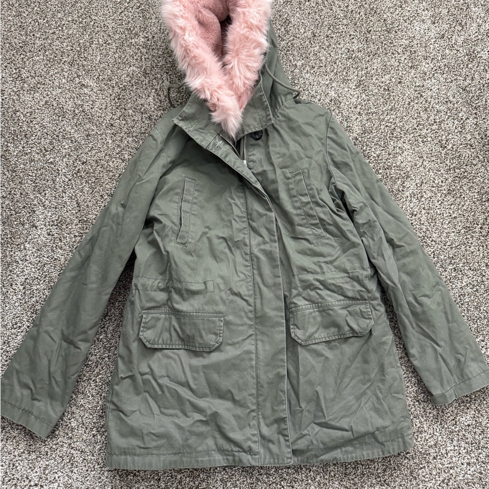 New York & Company Green Parka with Removable Pink Faux Fur Lining Size Small